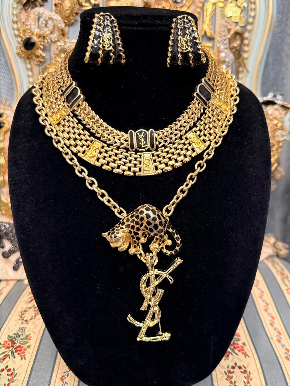 Gold-tone Leopard Pendant Layered Necklace Set with Black Accents